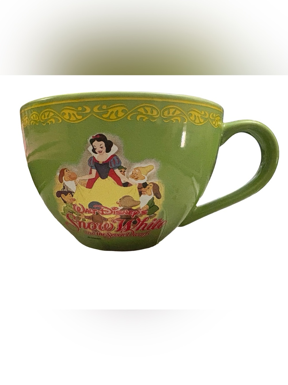 Disney Snow White Green Party Bowl with Seven Dwarfs Artwork